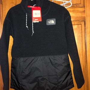 Black The North-face sweater